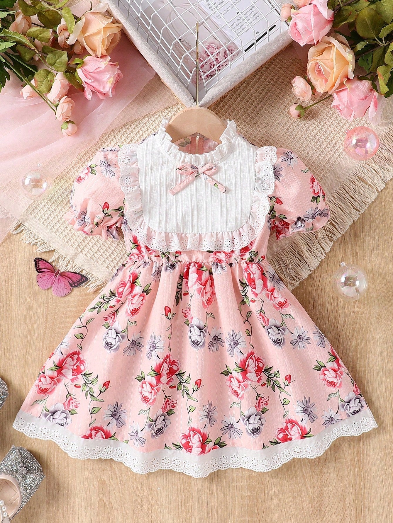 SHEIN Kids Nujoom Toddler Girls' Vintage Floral Palace Style Puffy Princess Dress with Puff Sleeves