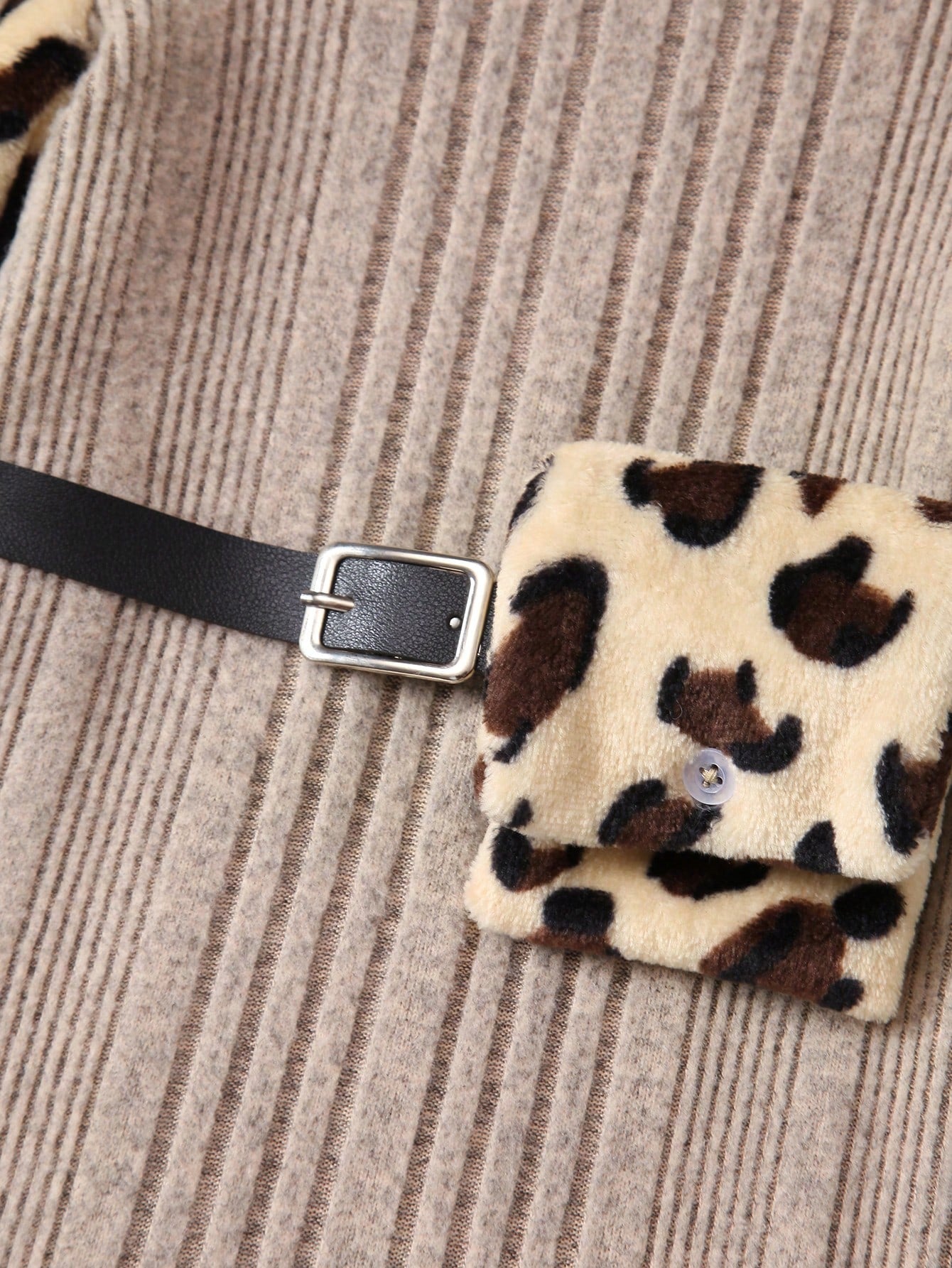 Young Girl Leopard Print Gigot Sleeve Dress with Belt Bag