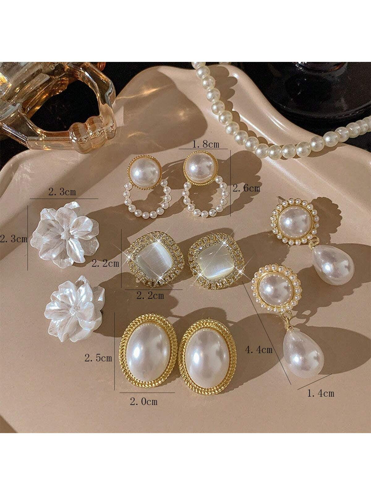 5Pcs/Set Deluxe Pearl & Flower & Diamond & Cat'S Eye Stone Ellipse Shaped Earrings Suitable for Daily and Festival Wear