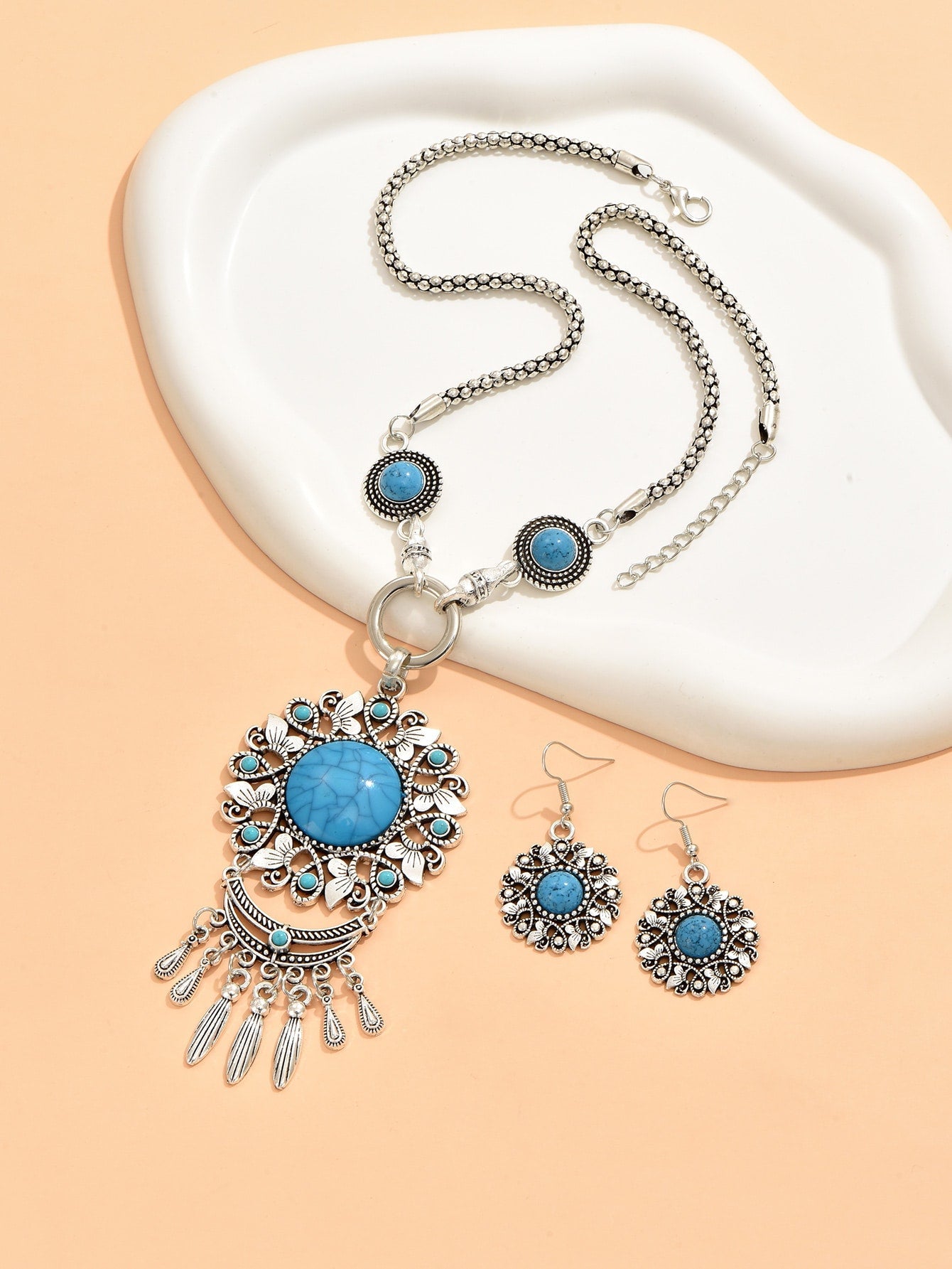 1Set Retro Bohemian Style Turquoise Inlay Flower Pendant Long Tassel Earrings Necklace Set