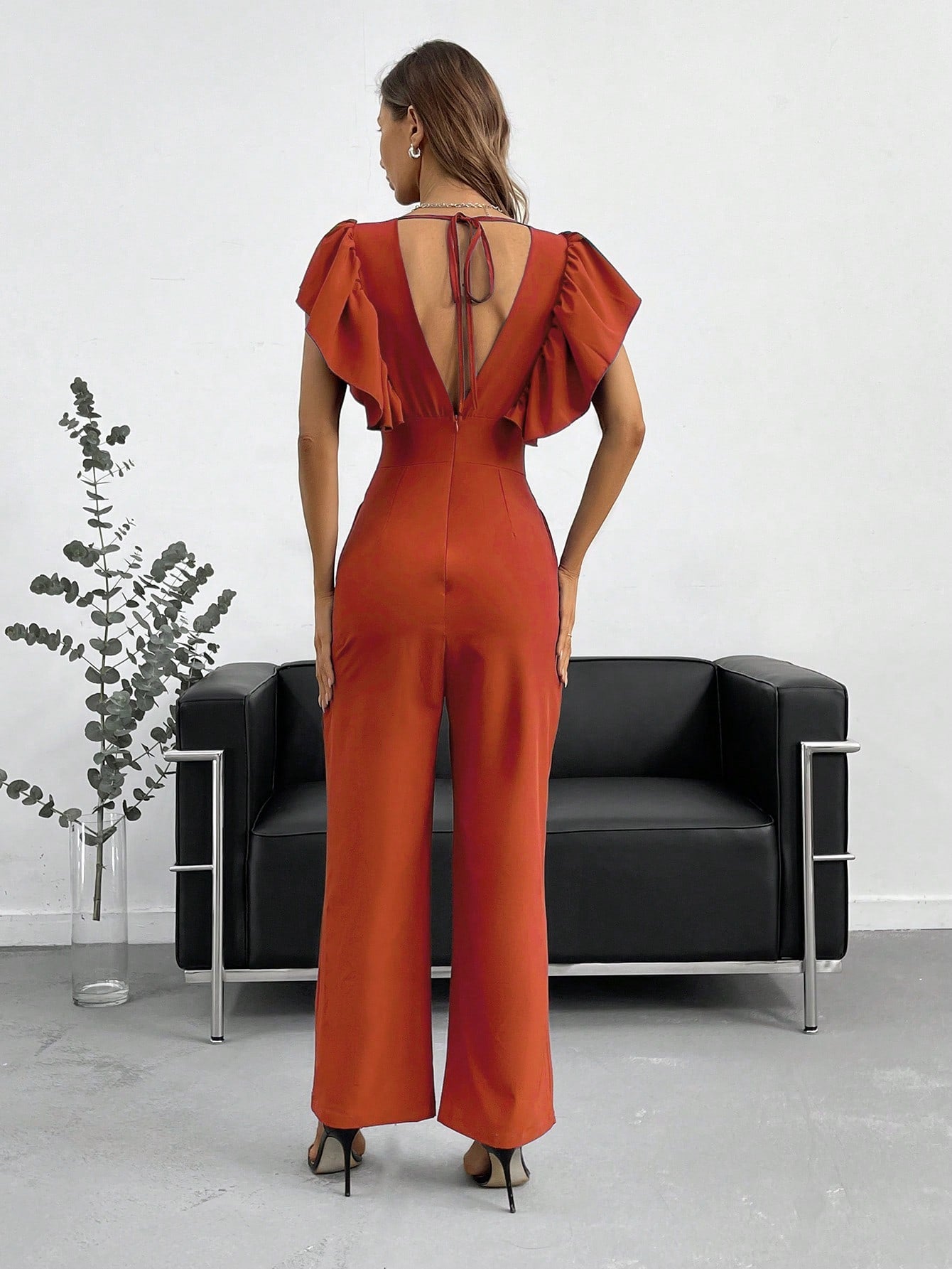 SHEIN Bizwear Solid Ruffle Trim Slant Pocket Jumpsuit Workwear