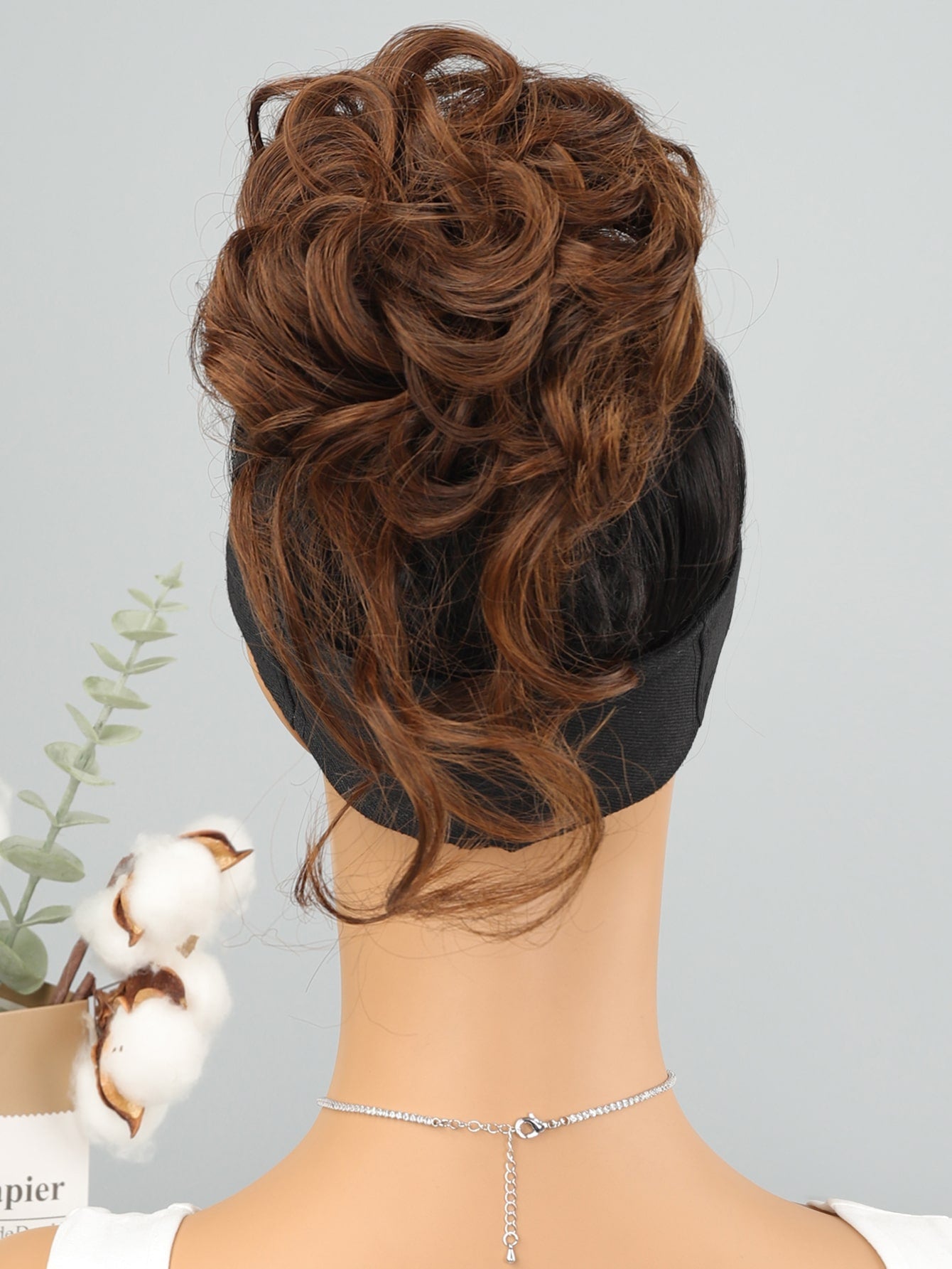 Synthetic Messy Curly Claw Hair Bun Chignon Hair Extensions Scrunchy Fake False Light Brown Hair with Tail for Women Hairpieces