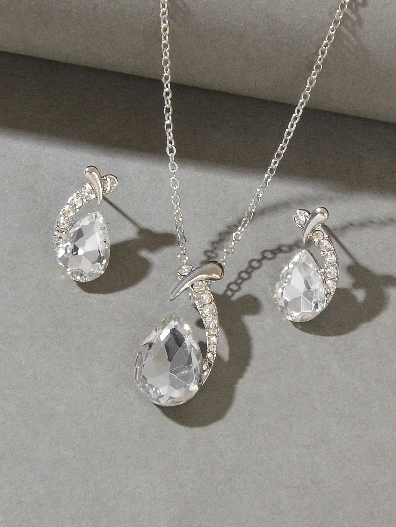 3Pcs/Set Glamorous Cubic Zirconia Water-Drop Decor Jewelry Set for Women for Daily Decoration