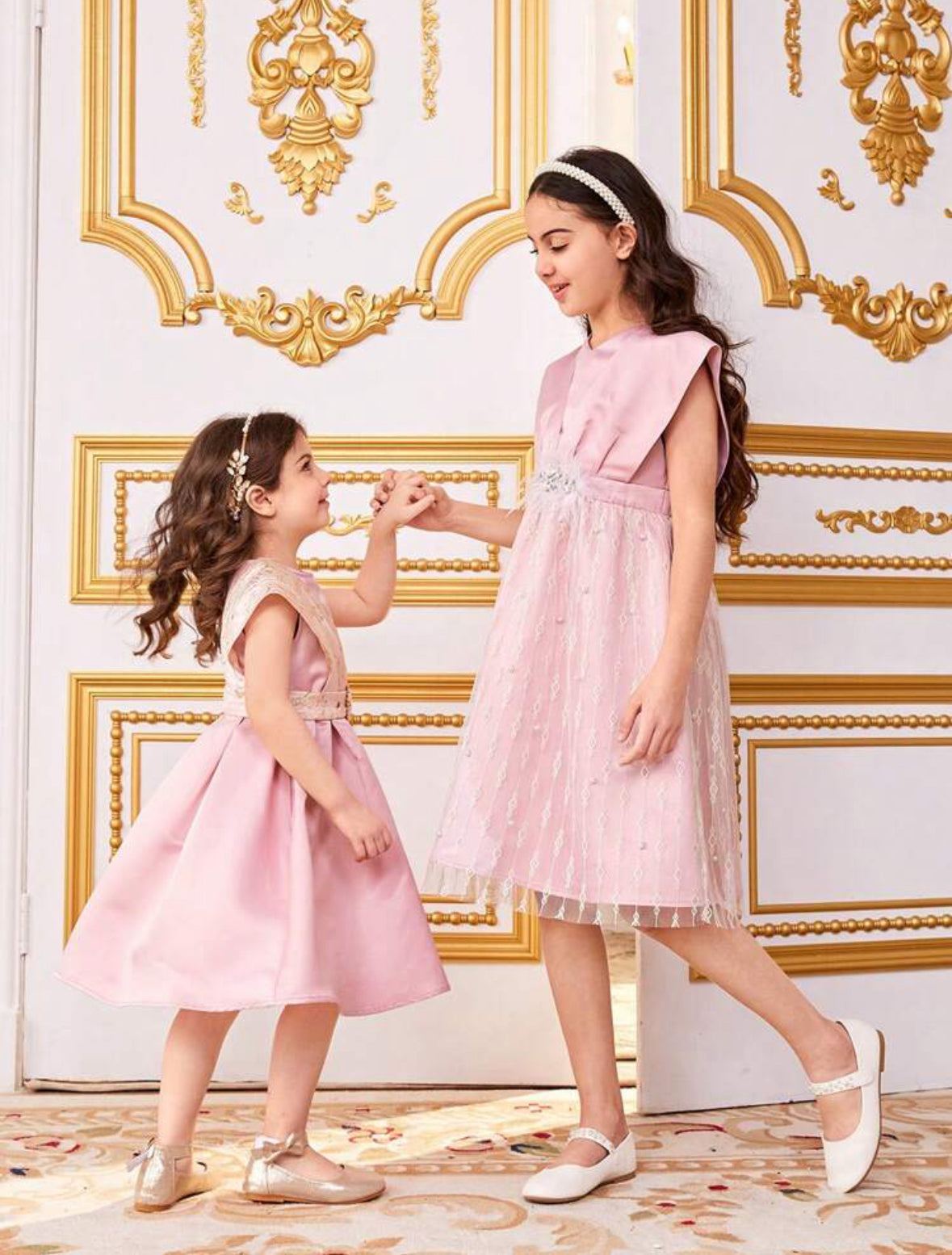 SHEIN Kids فستان بنات بالجاكار ساتان بقطع باتشورك مع حزام مشبك بالراين