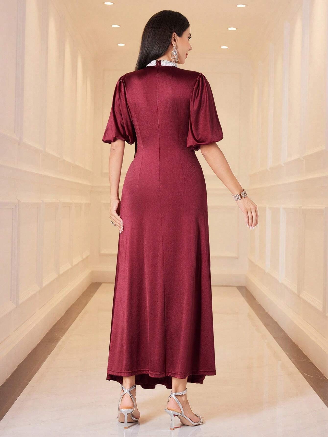 Modely Women'S Keyhole Neckline with Twist Detail Shift Dress