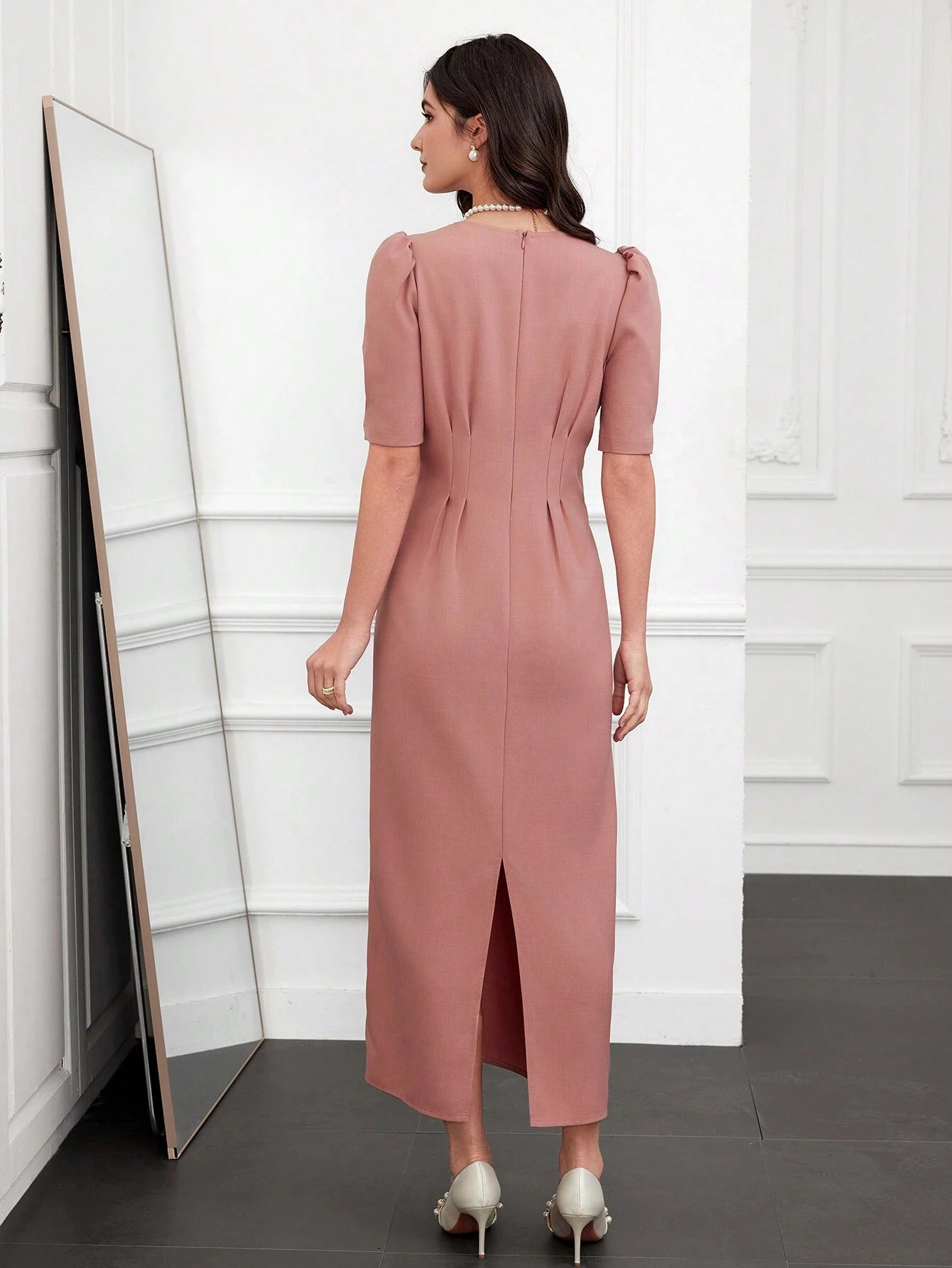 Modely V-Neck Puff Sleeve Dress