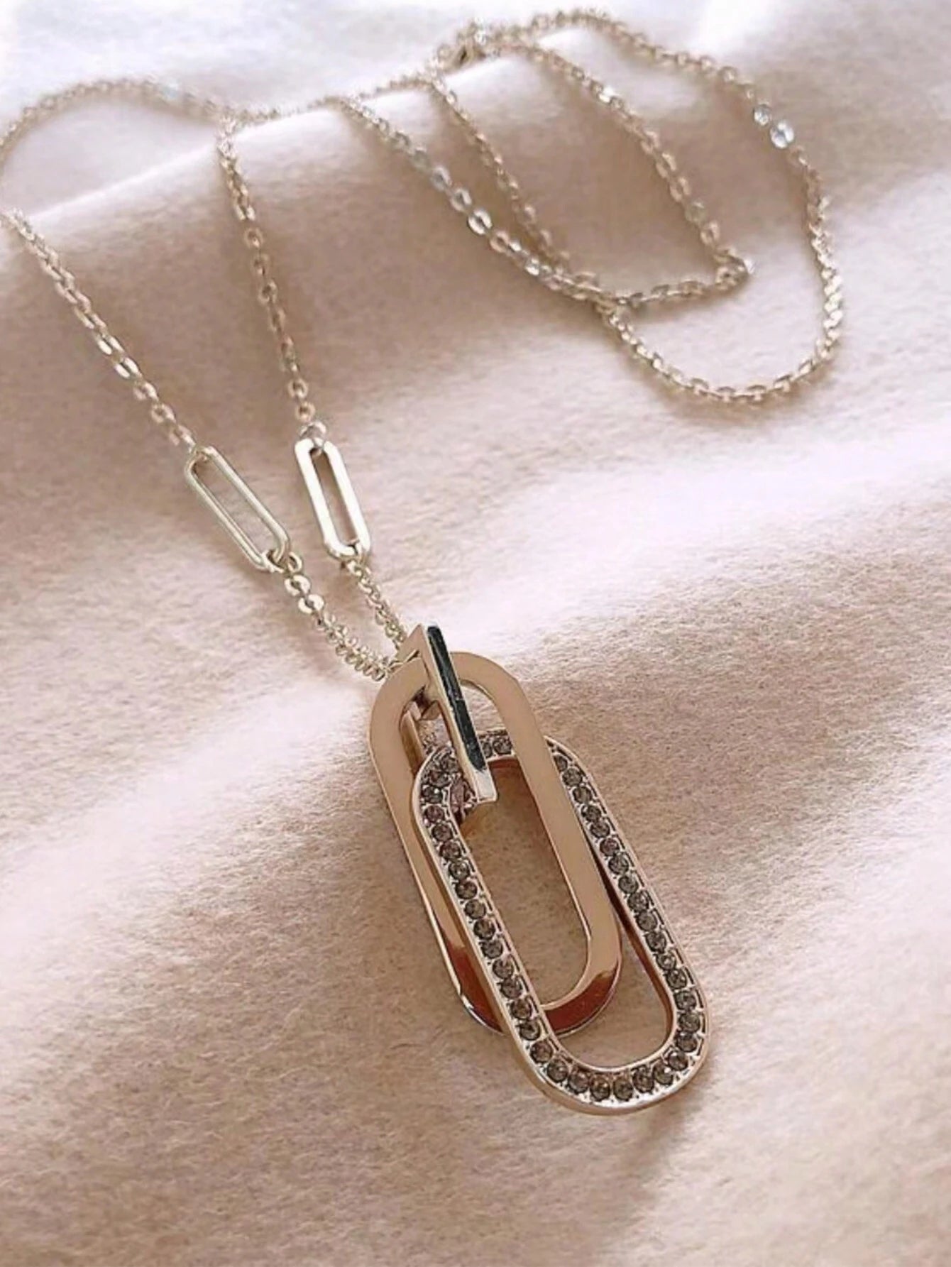 1Pc New Arrival Simple Geometric Pendant Necklace with Rhinestone Detail