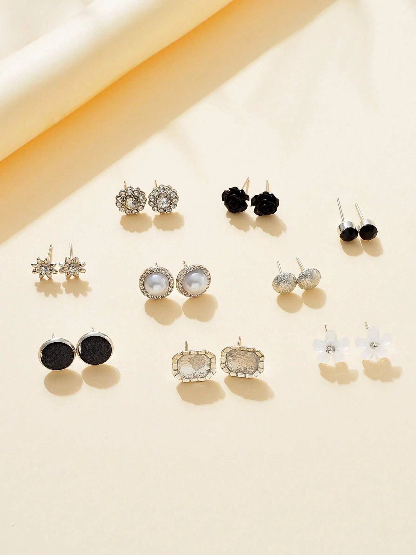 9Pairs/Set Rhinestone & Flower Decor Stud Earrings