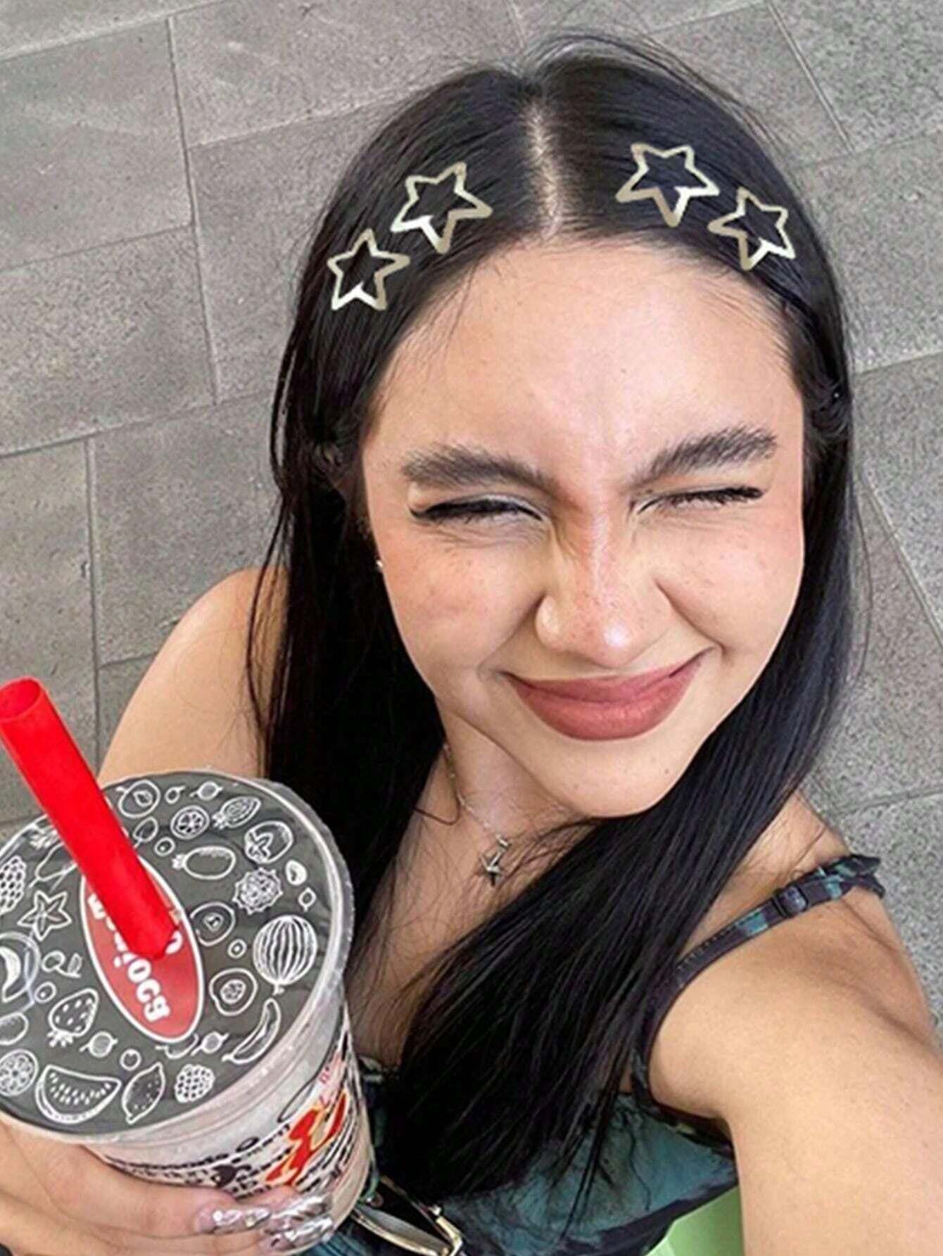 SHEIN مشابك شعر على شكل نجمة فضية لامعة