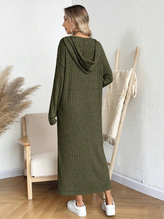 SHEIN LUNE فستان سويتر كاجوال بغطاء رأس وأزرار