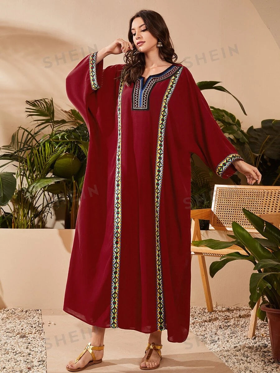 SHEIN Najma قفطان نسائي تطريز على الياقة