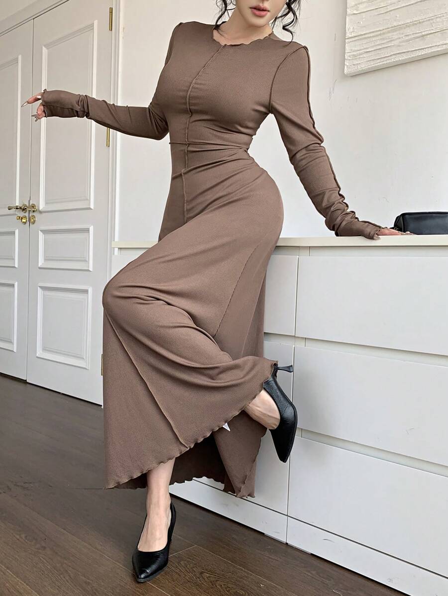 SHEIN Mulvari فستان أنيق بياقة طاقم، أكمام طويلة، بتصميم ذو لون عادي واخدود دائري