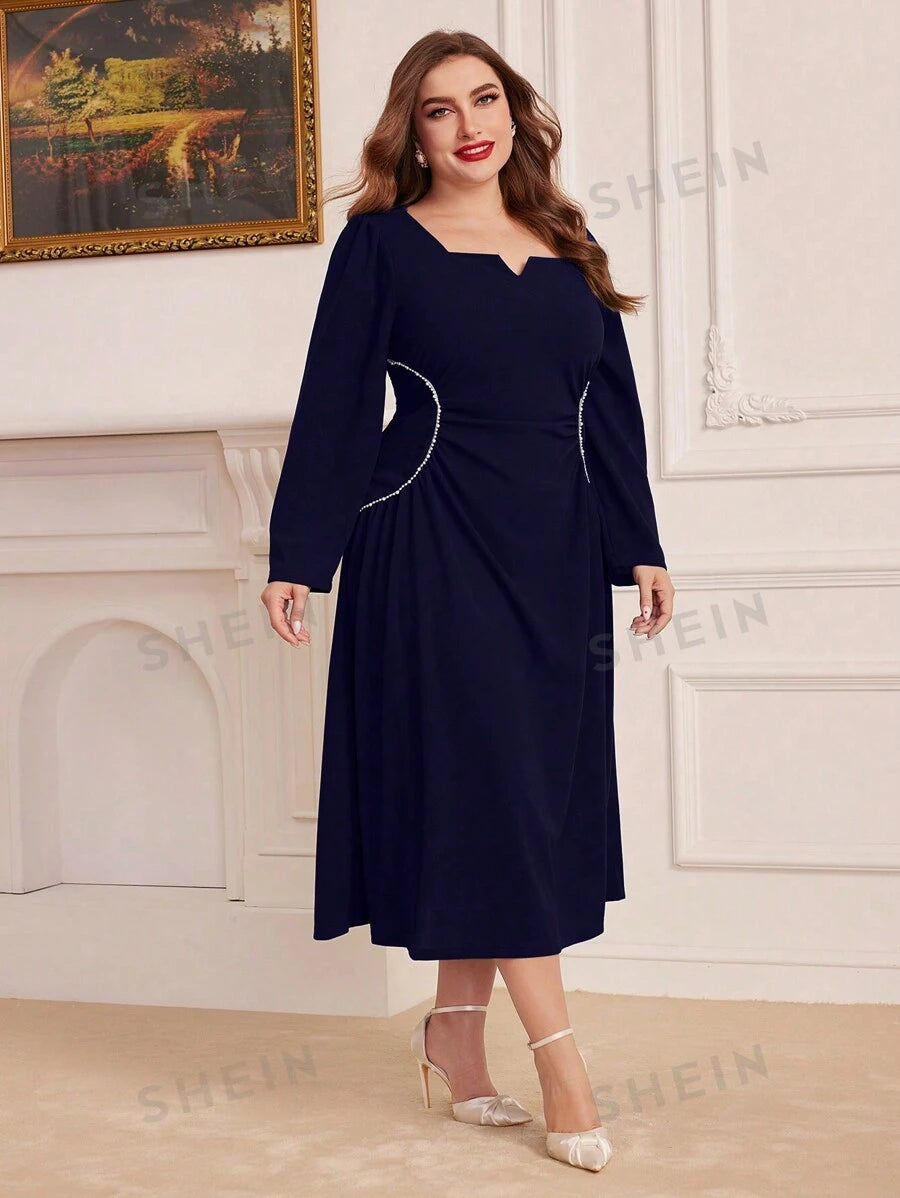 SHEIN Modely فستان مطوي بأكمام طويلة للنساء من الحجم الكبير