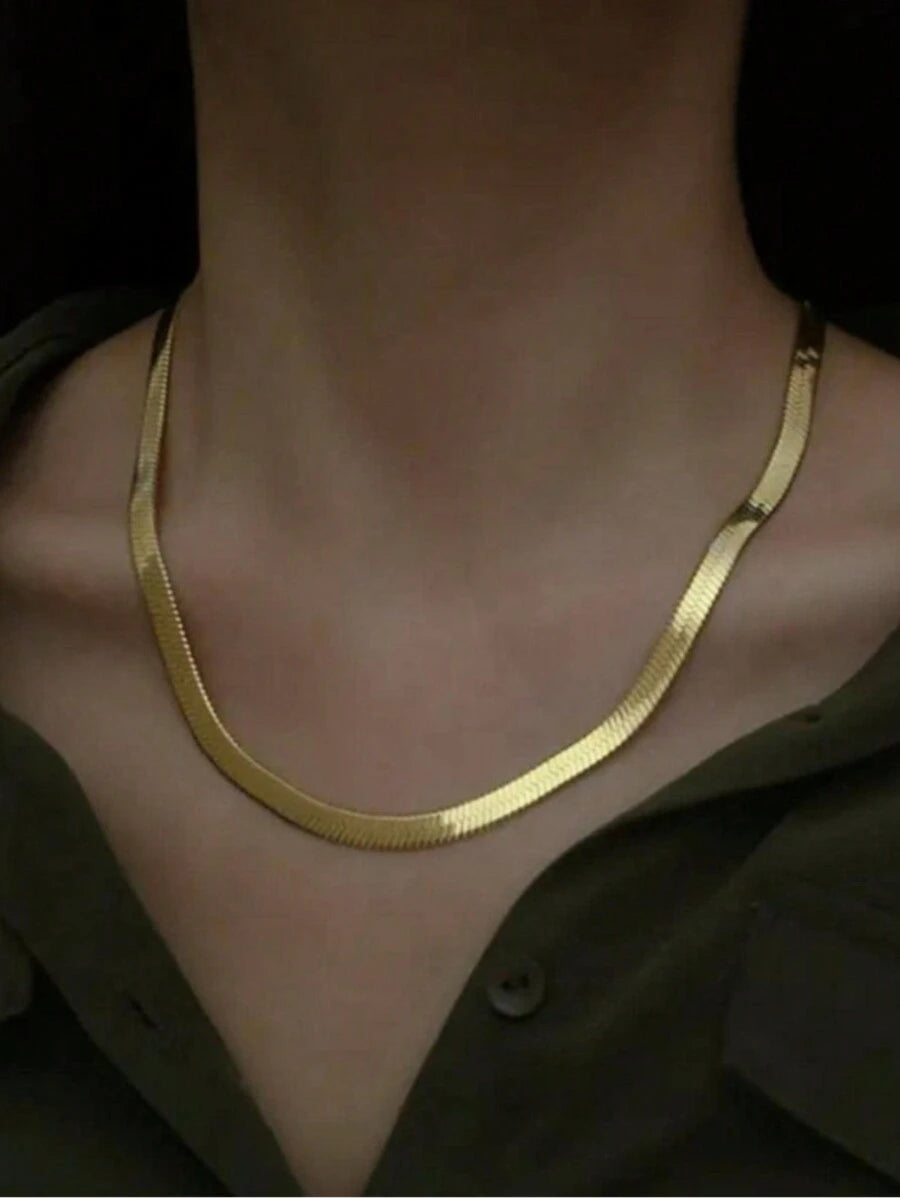 قلادة بسلسلة موضة فولاذ غير قابل للصدأ مبسط للنساء الى الحياة اليومية قطعة واحدة