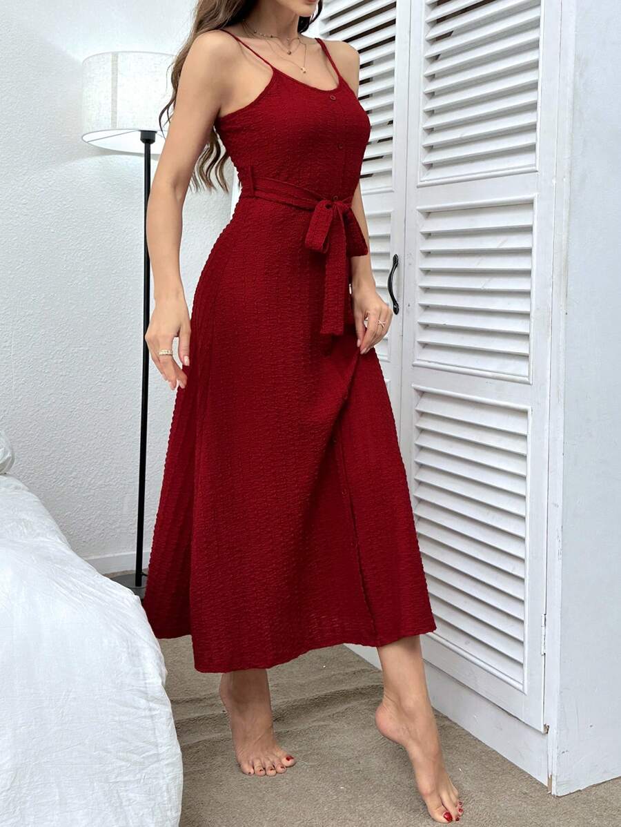 فستان نسائي للمنزل بتصميم الكامي ، بأربطة عند الخصر و بلون سادة