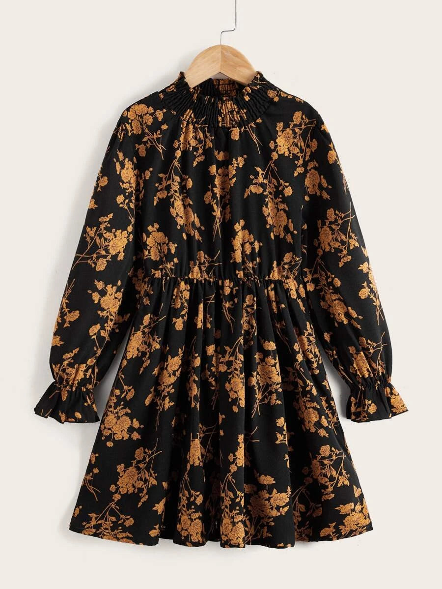 SHEIN Kids فستان بنات بأكمام كشكش طويلة وياقة مطاطية