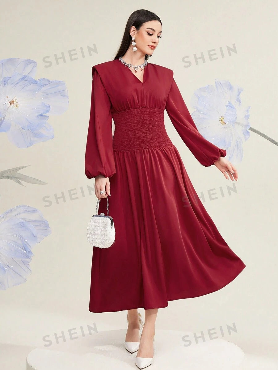 SHEIN Modely فستان رقبة على شكل حرف V مع أكمام فانوس وألواح ناهضة باللون الأحمر البرغندي