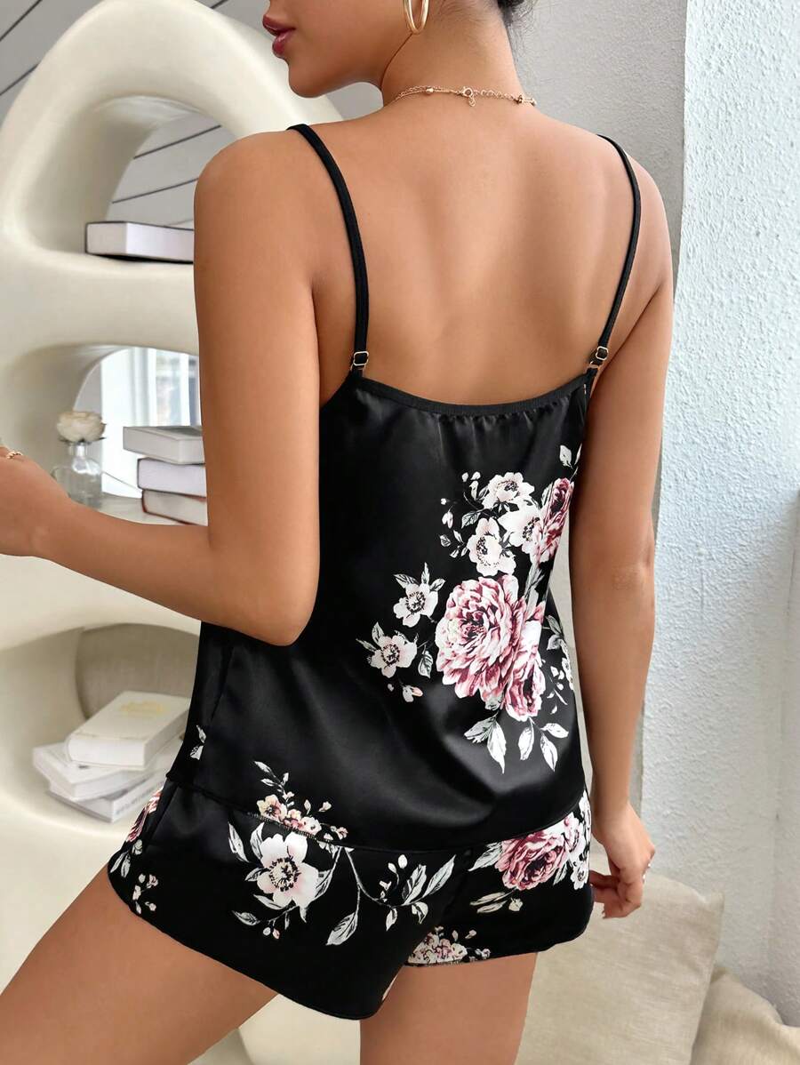 SHEIN طقم بيجامة من الساتان بطبعة الزهور