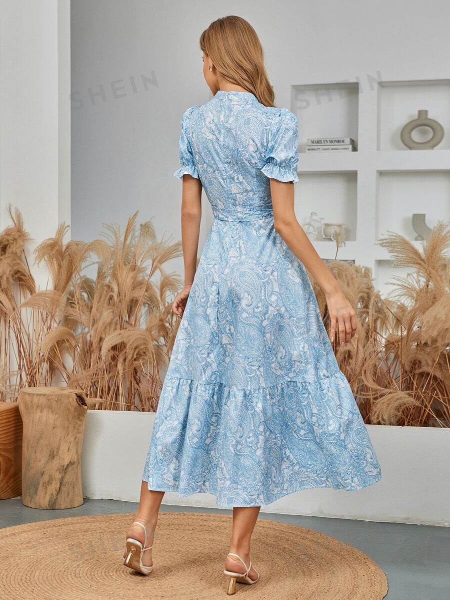 SHEIN Mulvari فستان بطبعة البيزلي وحزام على الخصر وحاشية متموجة