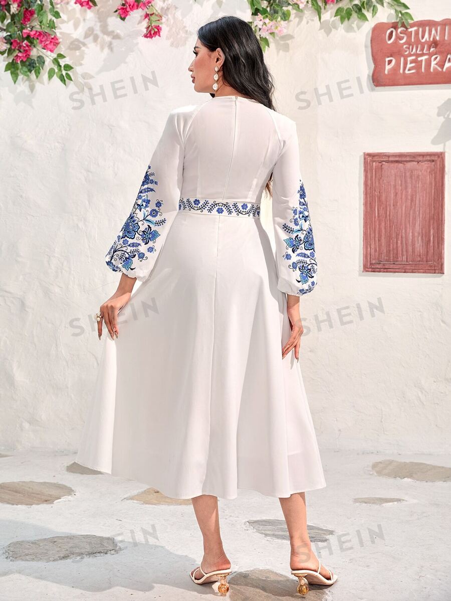 SHEIN Mulvari فستان بحزام طباعة الأزهار أكمام فانوس