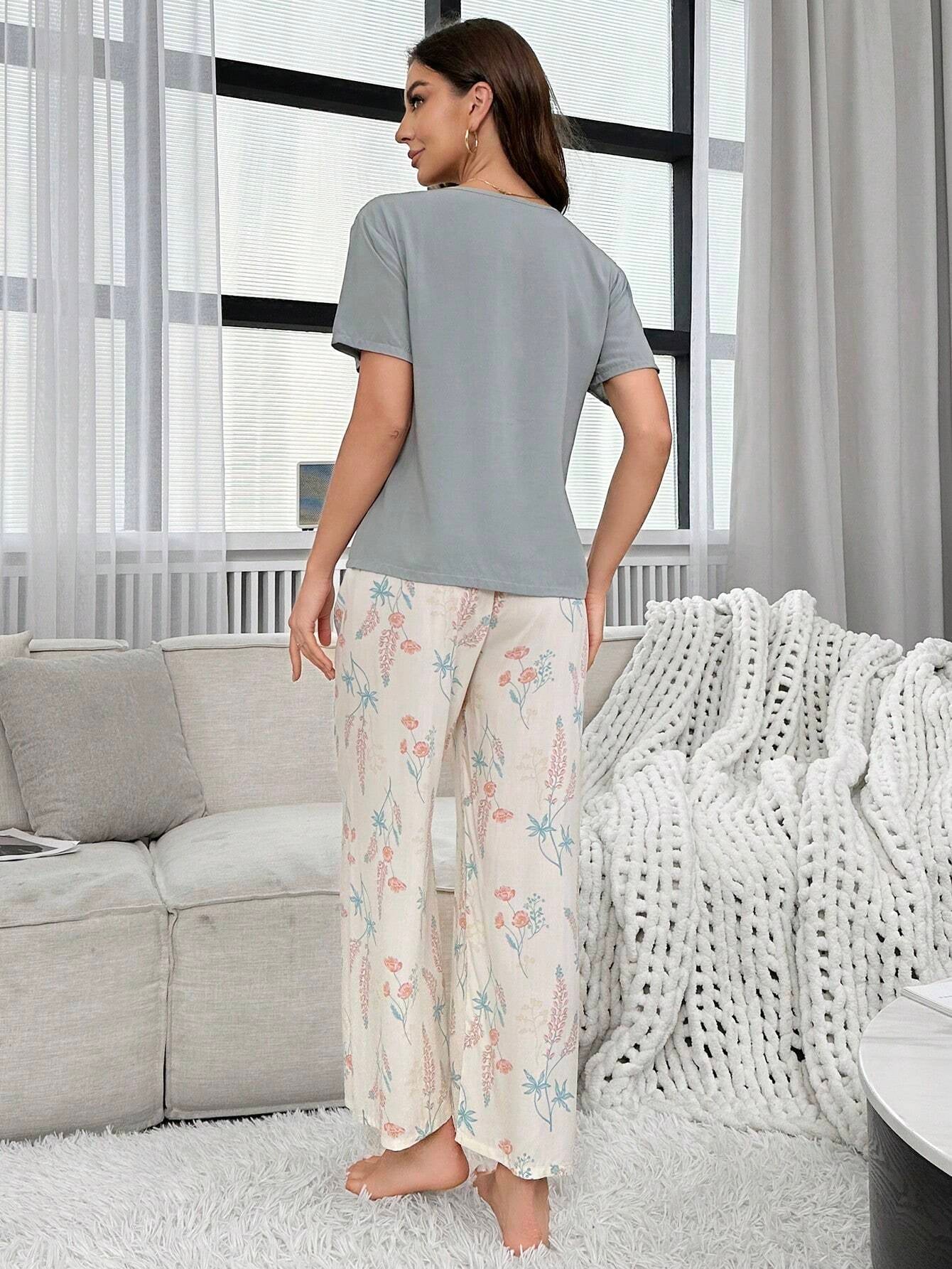 Women'S Solid Color Short Sleeve Top and Flower & Bow Tie Detail Long Pants Pajama Set
