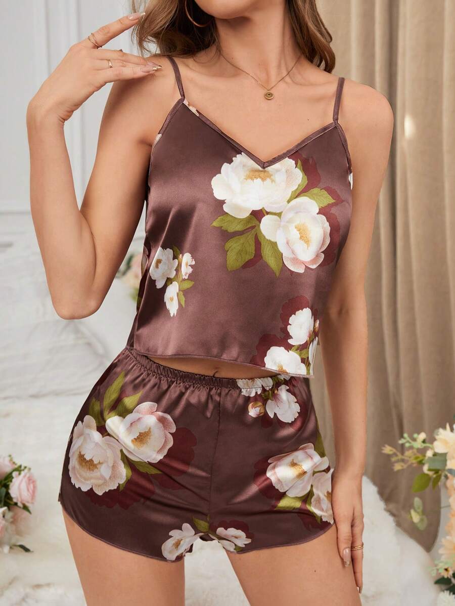 SHEIN طقم بيجامة نوم نسائي بنمط زهور