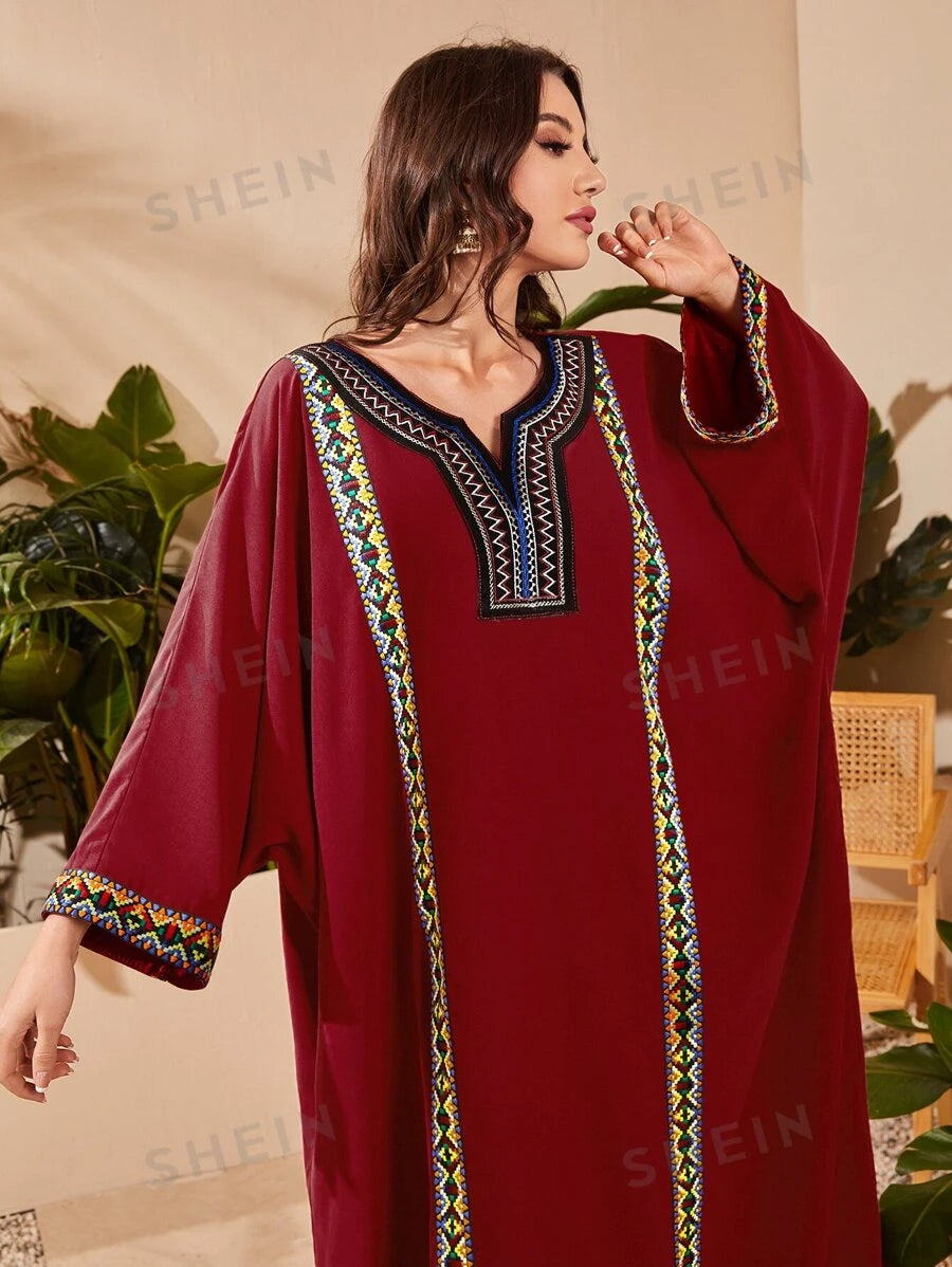 SHEIN Najma قفطان نسائي تطريز على الياقة