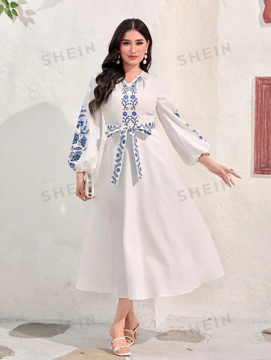SHEIN Mulvari فستان بحزام طباعة الأزهار أكمام فانوس