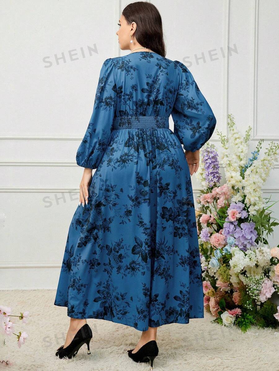 SHEIN Modely ملابس نسائية عربية يومية بسيطة مطبوعة عشوائية بمقاس زائد