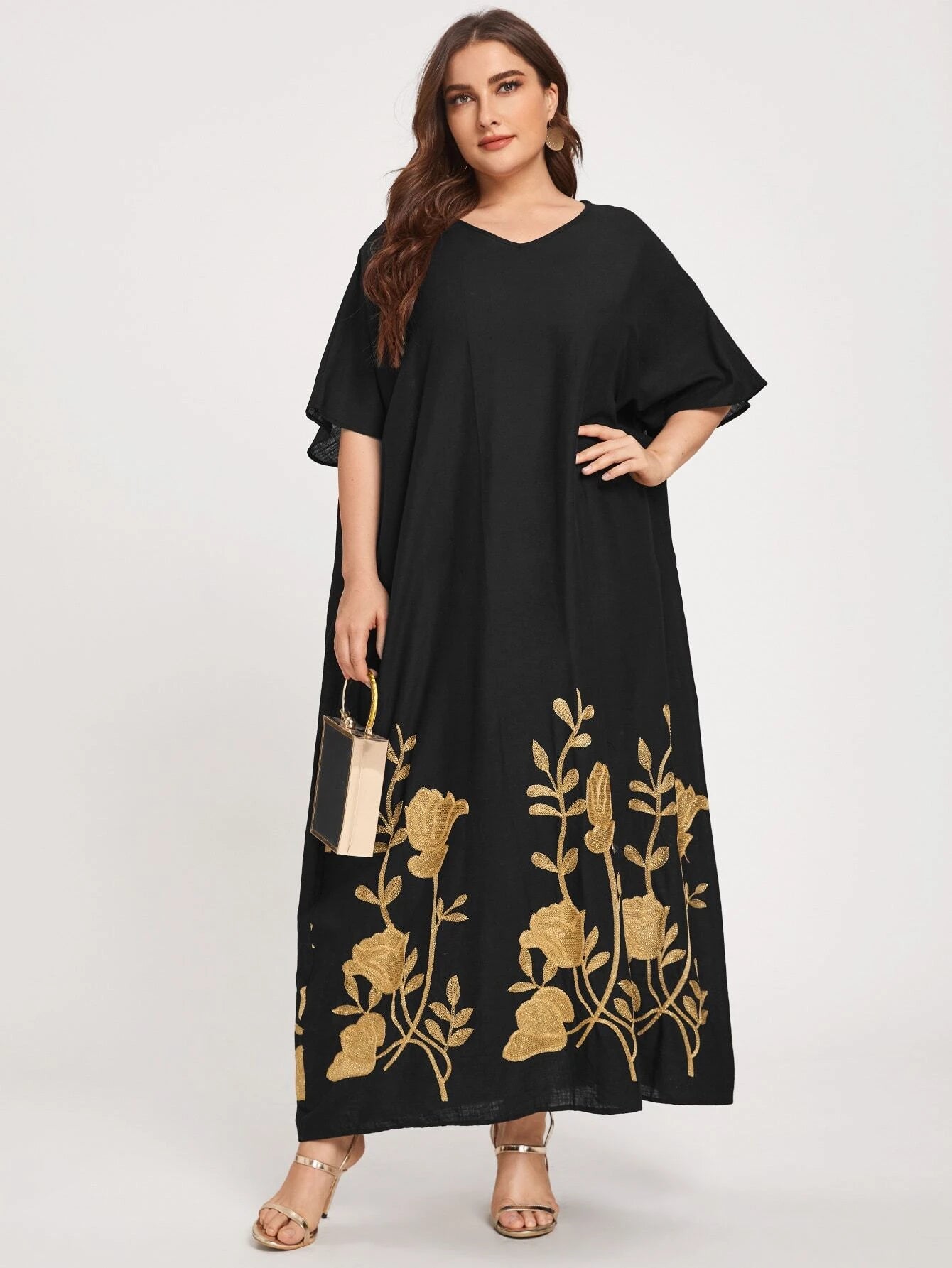SHEIN فستان تونيك مزين بزهور مقاسات كبيرة