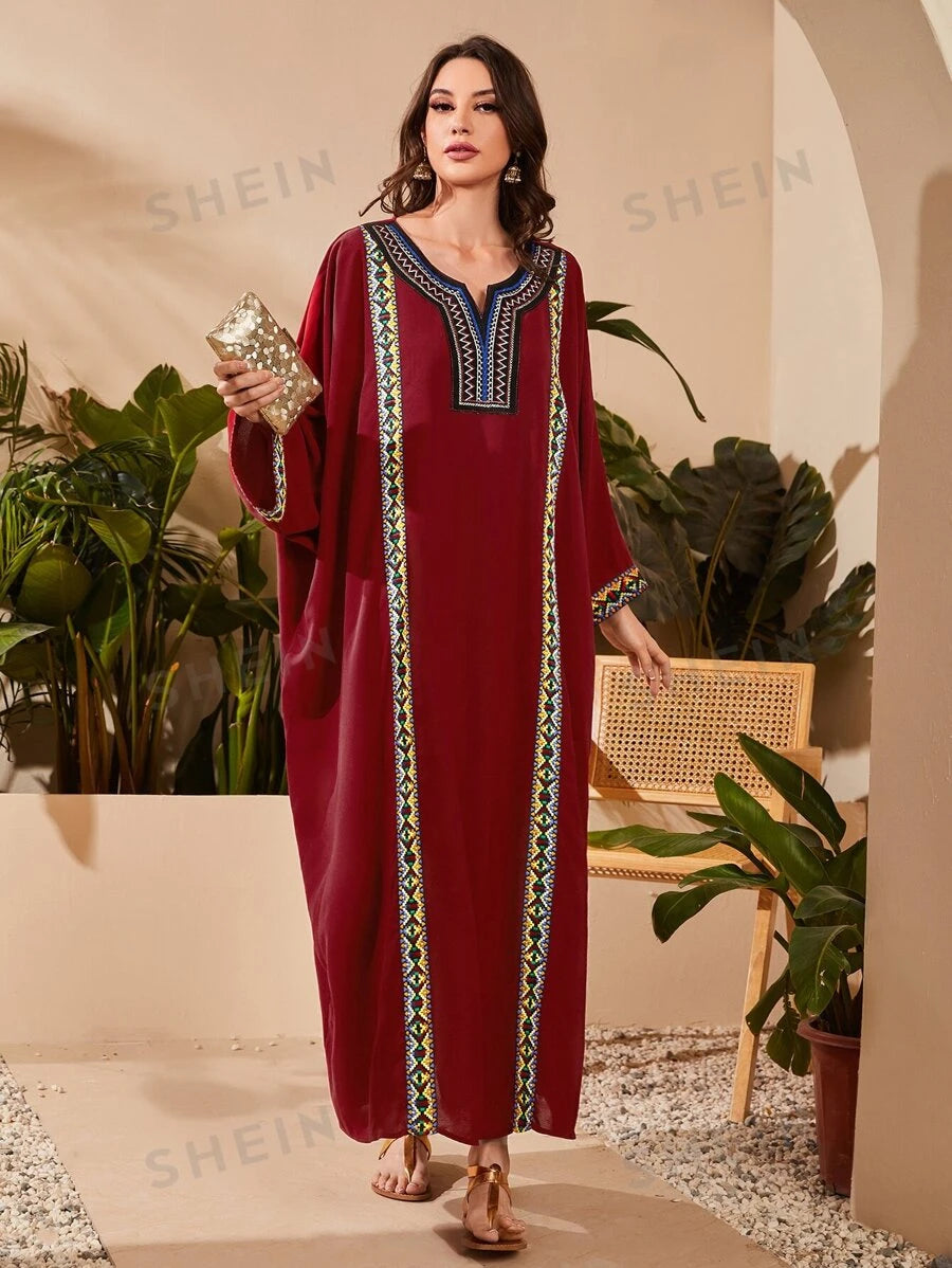 SHEIN Najma قفطان نسائي تطريز على الياقة