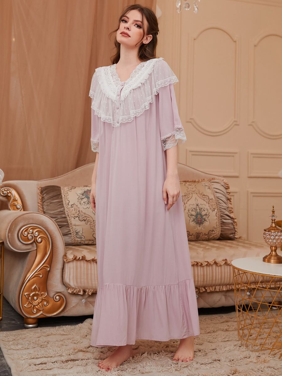 SHEIN PalaceNights فستان نوم طويل من الدانتيل بأزرار أمامية وكشكشة في الذيل