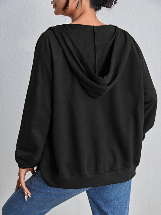 SHEIN EZwear هودي اسود سحاب بأكمام راجلان طويلة