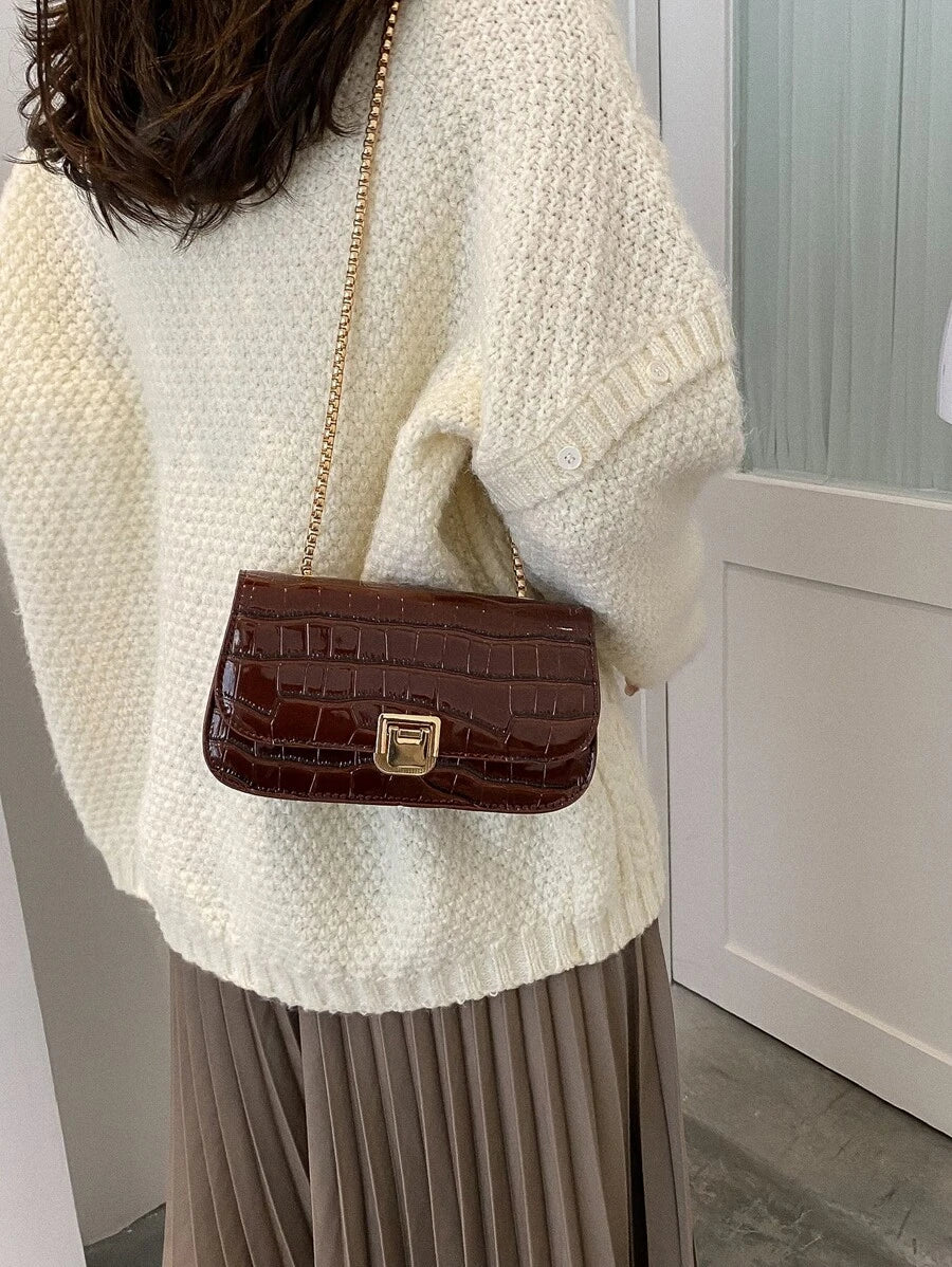 SHEIN حقيبة صغيرة بسلسلة بنمط تمساح
