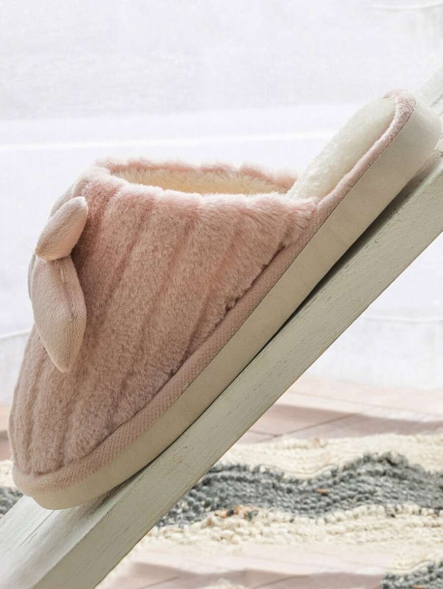 SHEIN شبشب وردي منزلي بفيونكة دافئ وسميك