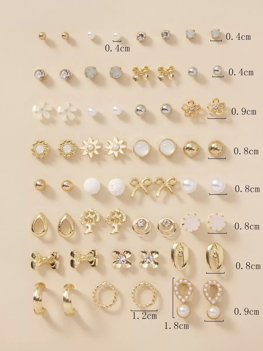 SHEIN طقم 30 زوج أقراط بتصميم الأشجار والزهور