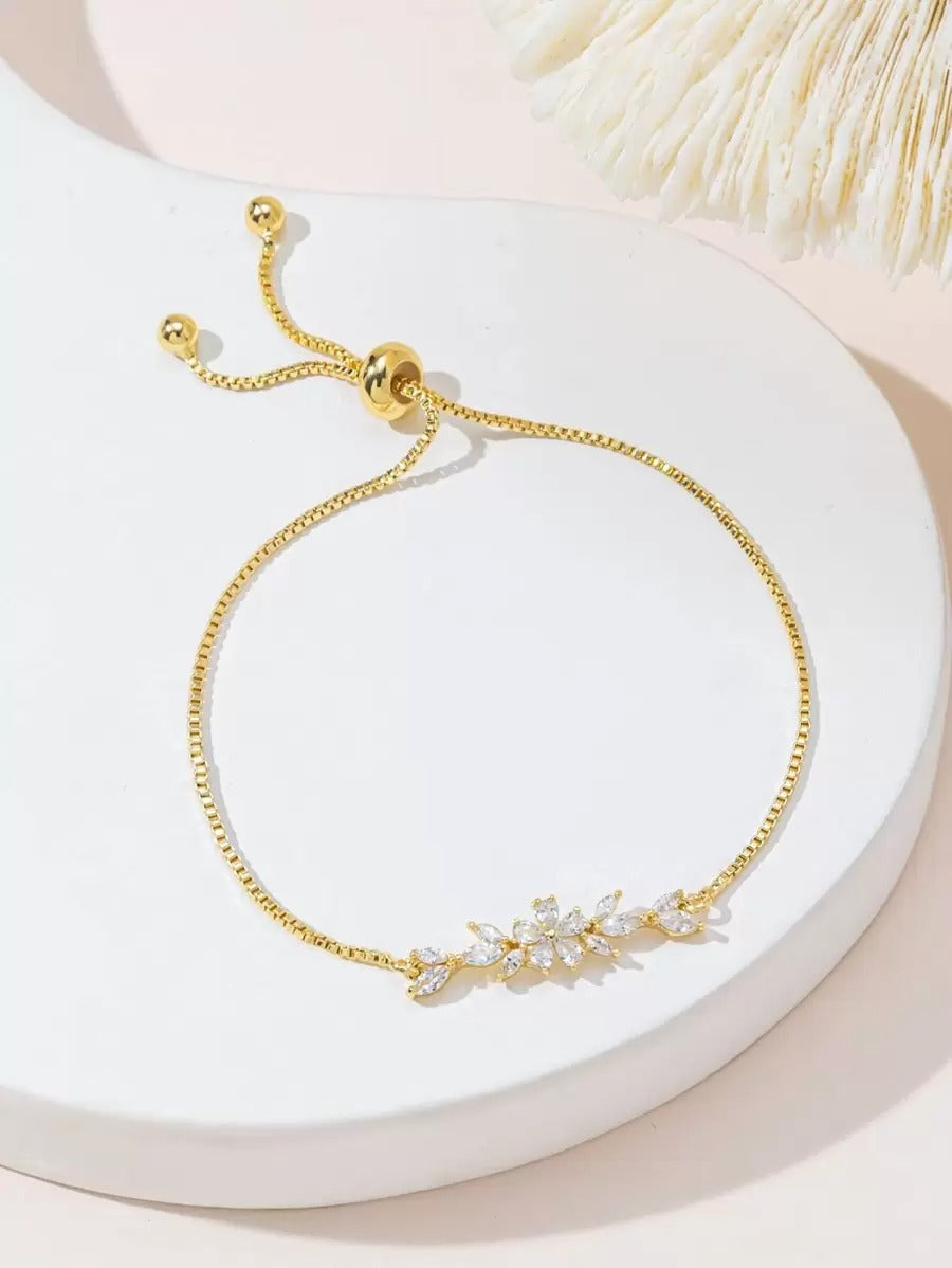 SHEIN سوار أنيق مزين بمكعبات زركونيا لامعة