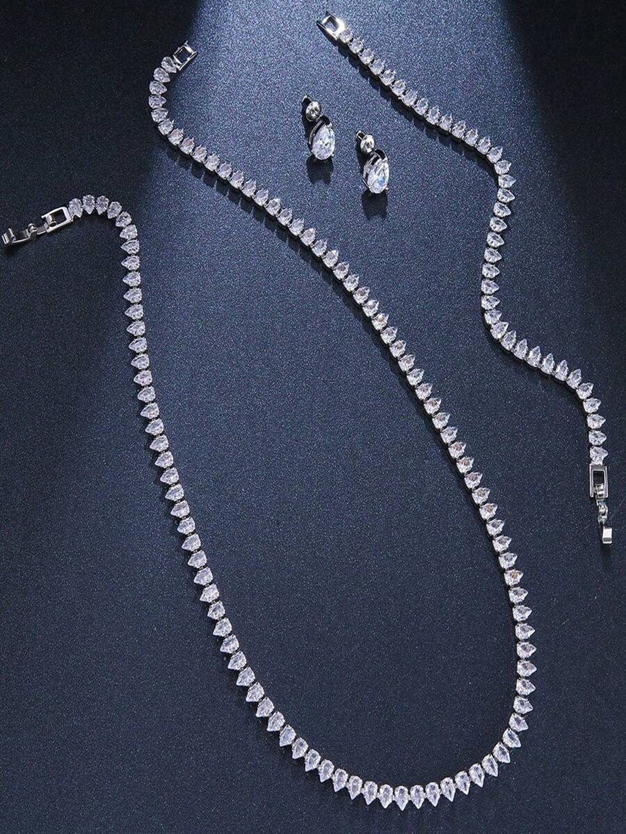 SHEIN طقم مجوهرات فضي زركونيا مكعب قلادة وأقراط وسوار