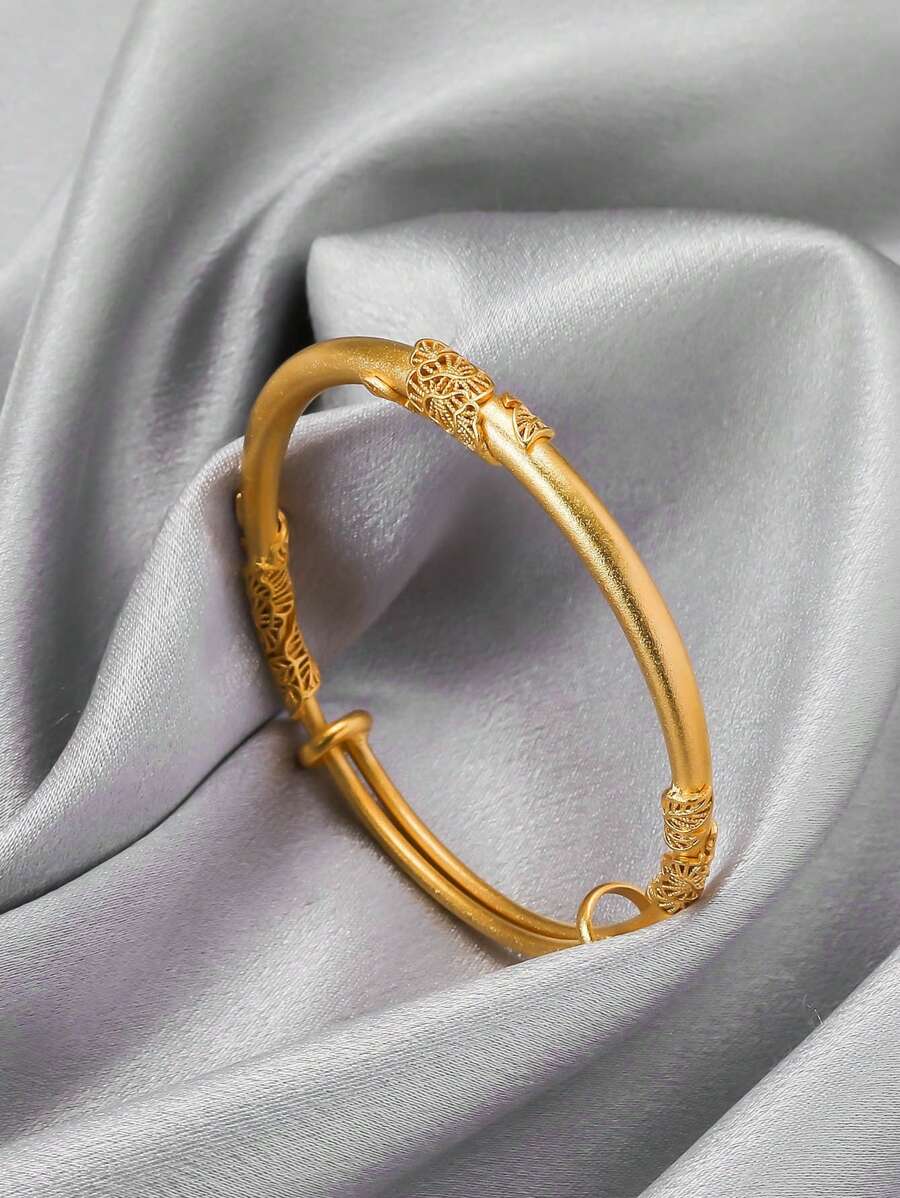 SHEIN سوار حلقي بتصميم الزهور