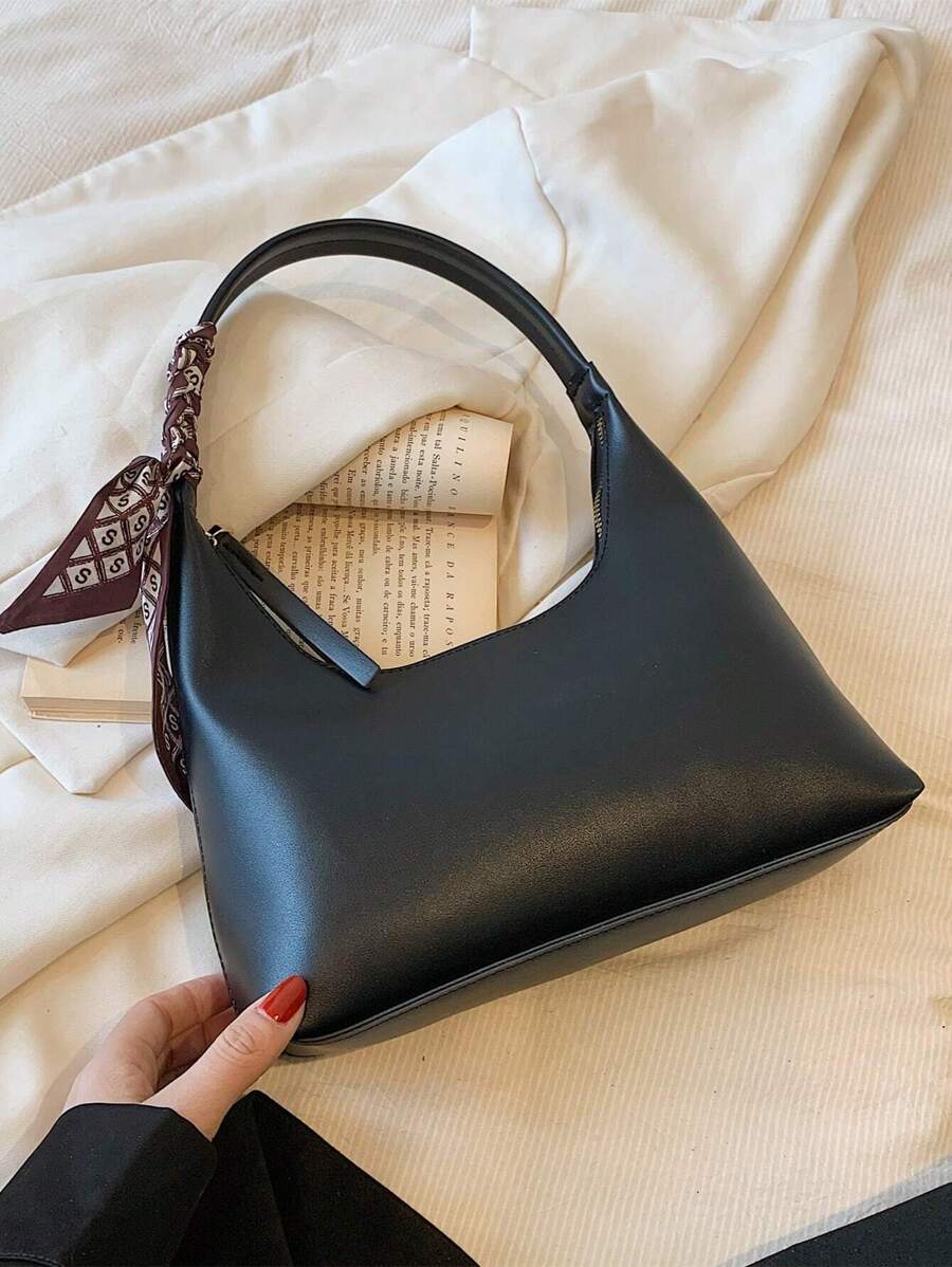 SHEIN حقيبة هوبو بسحاب باللون الأسود مزينة بفيونكة