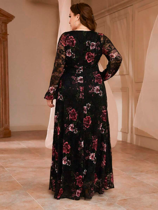 SHEIN فستان أسود للمقاسات الكبيرة بطبعة زهور وأكمام فوانيس