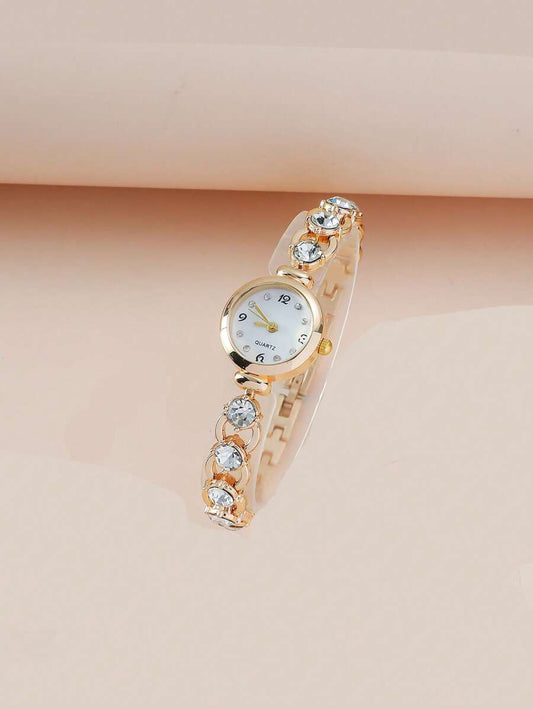 SHEIN ساعة كوارتز دائرية مزينة بالكريستال