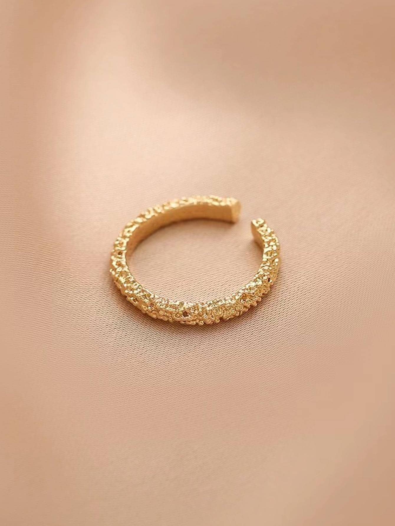 SHEIN خاتم ذهبي مفتوح ذات طابع كلاسيكي