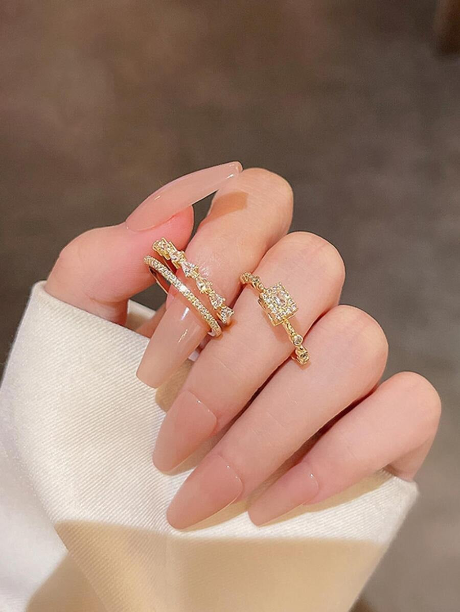 SHEIN خاتم مكعب زركونيا بتصميم زخرفي أنيق