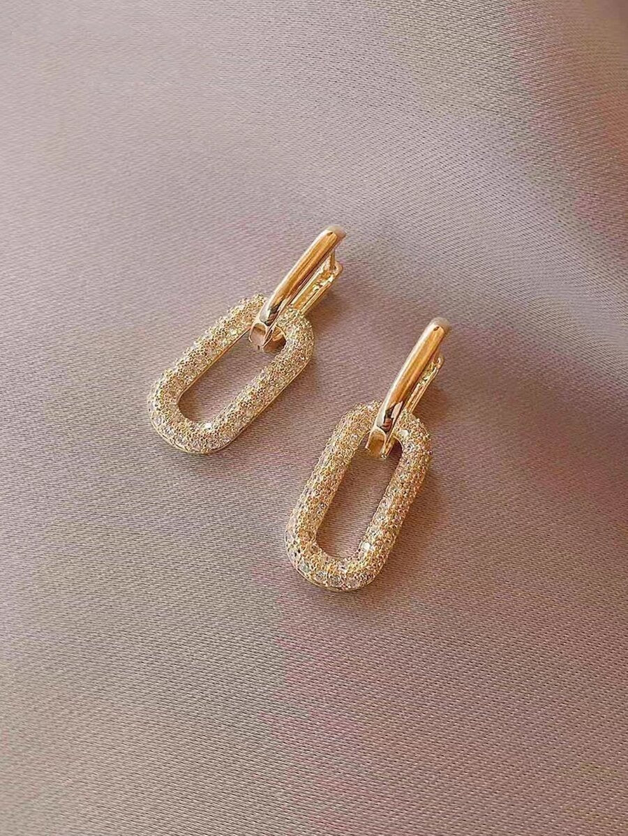 SHEIN أقراط بشكل هندسي متداخل
