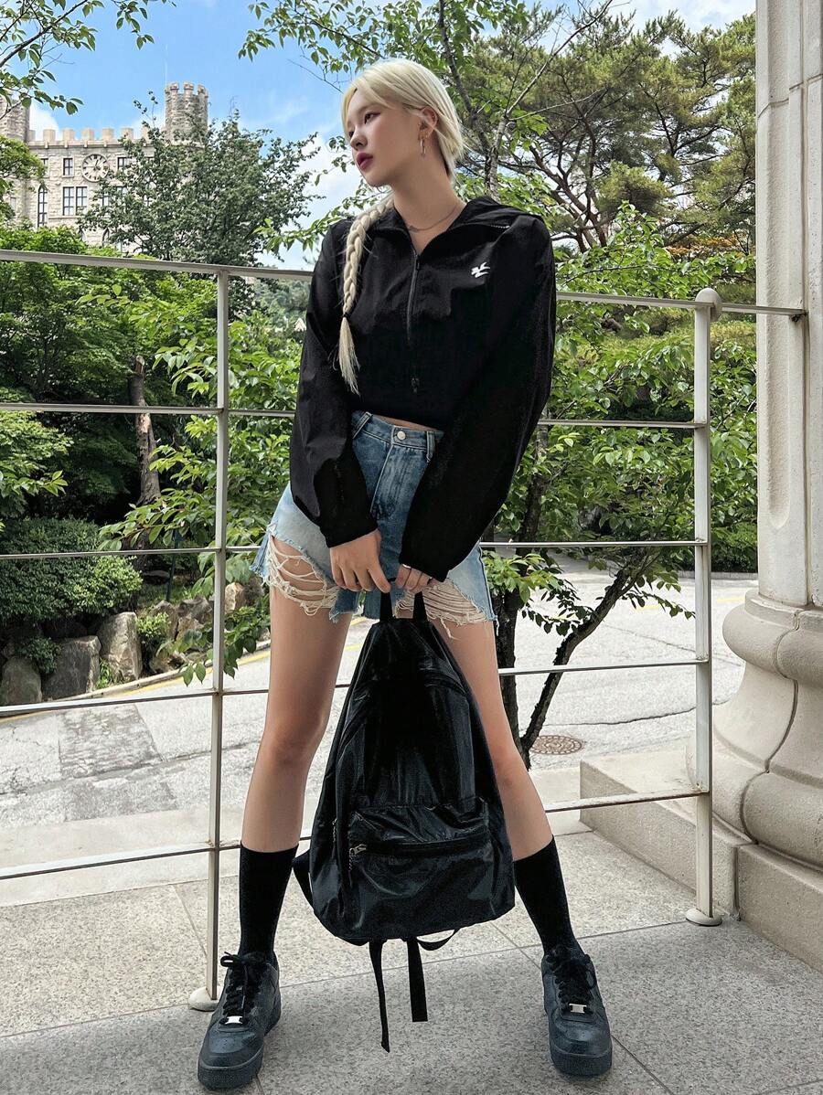 SHEIN DAZY جاكيت نسائي قصير بسحاب وكابوشون وطباعة جرافيك