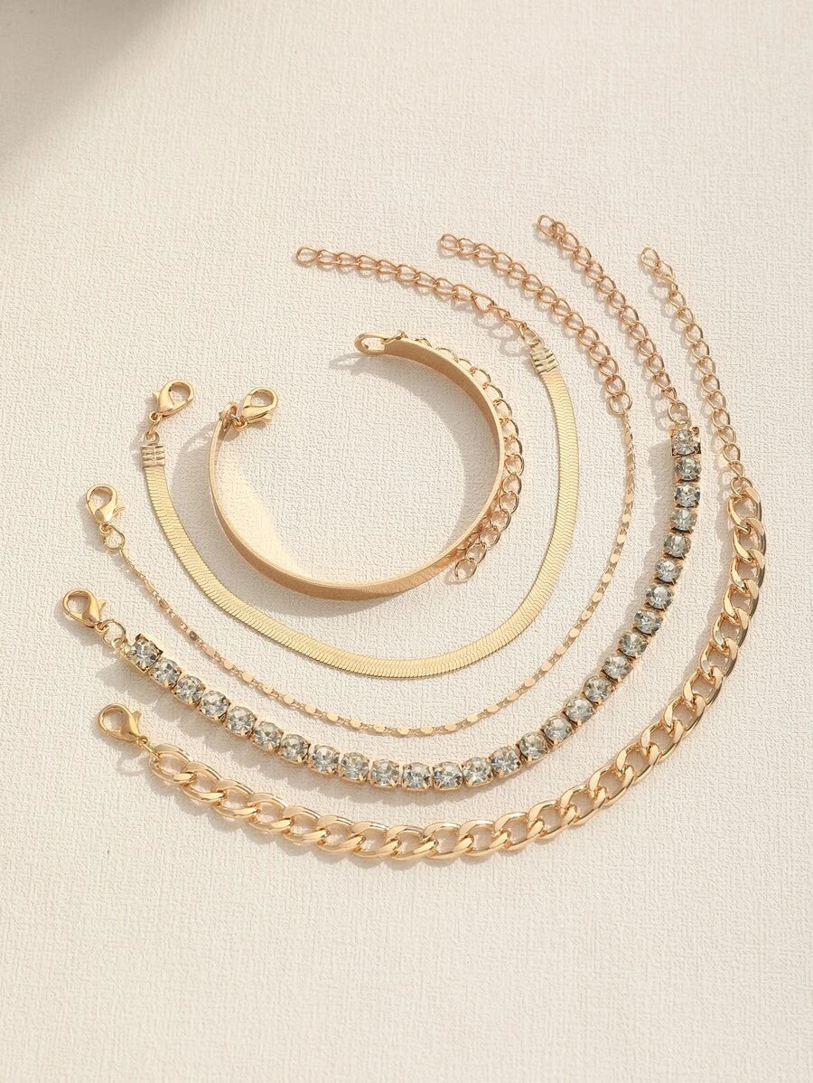 SHEIN مجموعة أساور 5 قطع ذهبية بتصميم سلسلة وكريستال