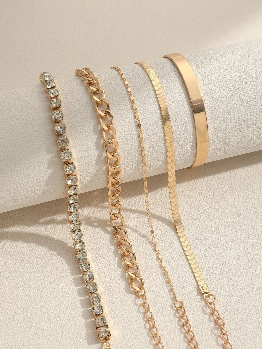 SHEIN مجموعة أساور 5 قطع ذهبية بتصميم سلسلة وكريستال