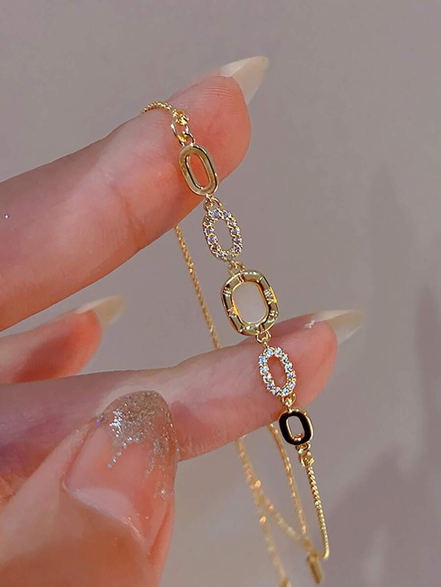 SHEIN إسورة ذهبية مربعة مطلية بمكعب زركونيا