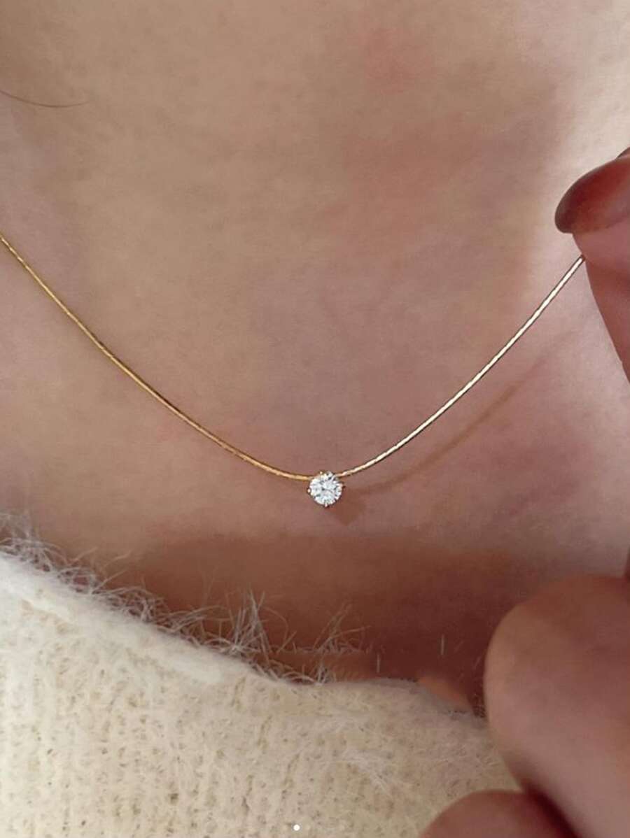 SHEIN قلادة ذهبية بفولاذ مقاوم للصدأ وحجر الراين